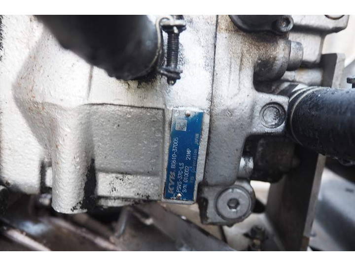 いすゞエルフミキサー車（コンクリートミキサー）小型（2t・3t）[写真10]