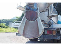 いすゞエルフミキサー車（コンクリートミキサー）小型（2t・3t）[写真16]