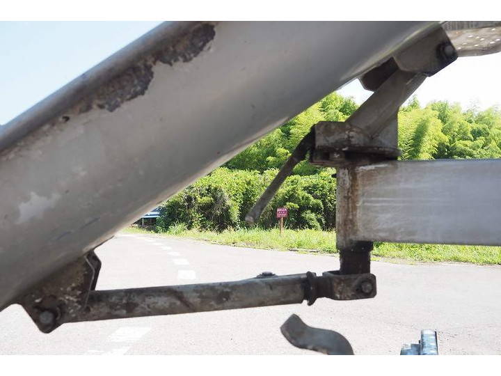 いすゞエルフミキサー車（コンクリートミキサー）小型（2t・3t）[写真18]