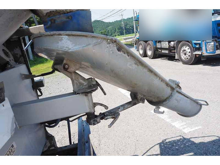 いすゞエルフミキサー車（コンクリートミキサー）小型（2t・3t）[写真20]