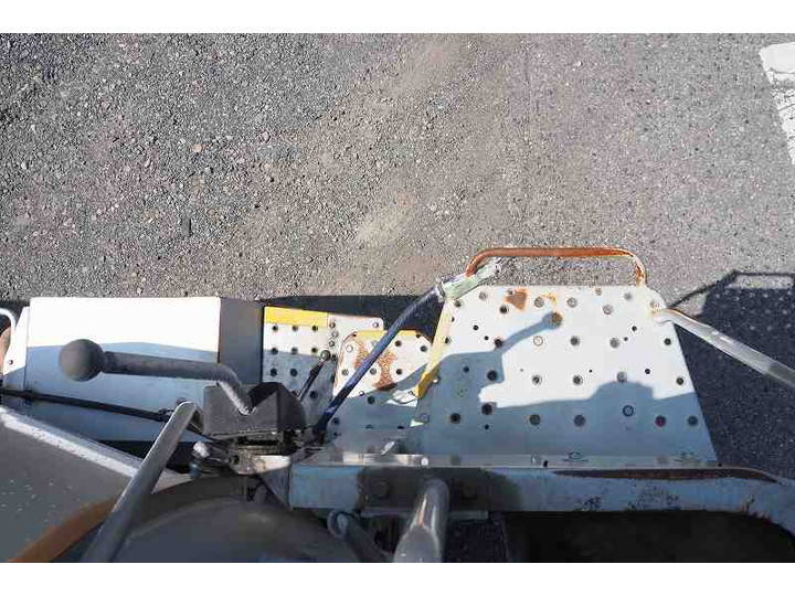 いすゞエルフミキサー車（コンクリートミキサー）小型（2t・3t）[写真24]