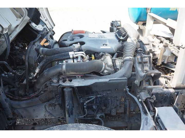 いすゞエルフミキサー車（コンクリートミキサー）小型（2t・3t）[写真31]