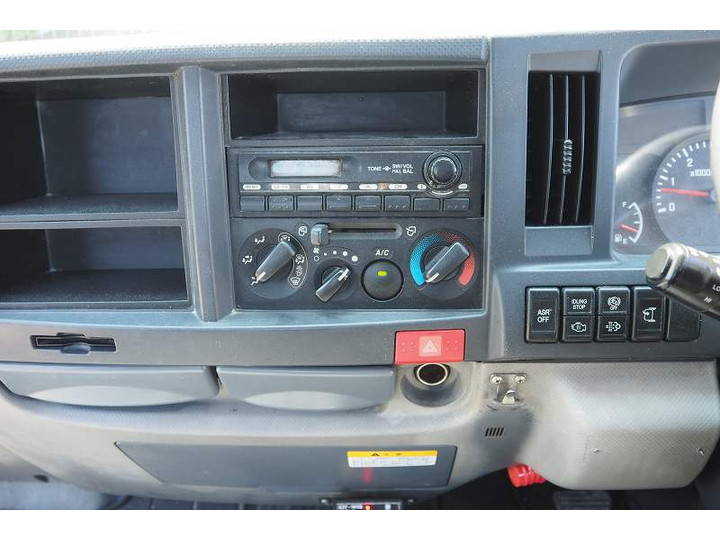 いすゞエルフミキサー車（コンクリートミキサー）小型（2t・3t）[写真35]