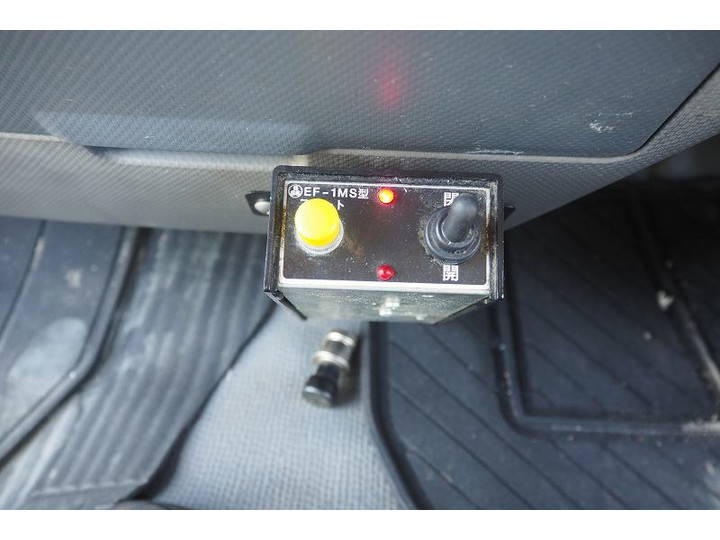 いすゞエルフミキサー車（コンクリートミキサー）小型（2t・3t）[写真36]