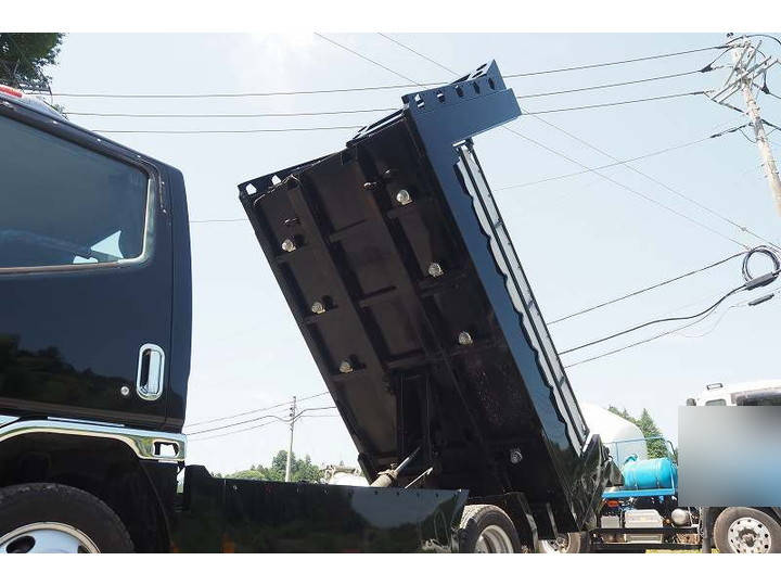 三菱ふそうキャンターダンプ小型（2t・3t）[写真09]