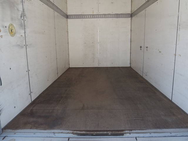 いすゞエルフパネルバン小型（2t・3t）[写真10]