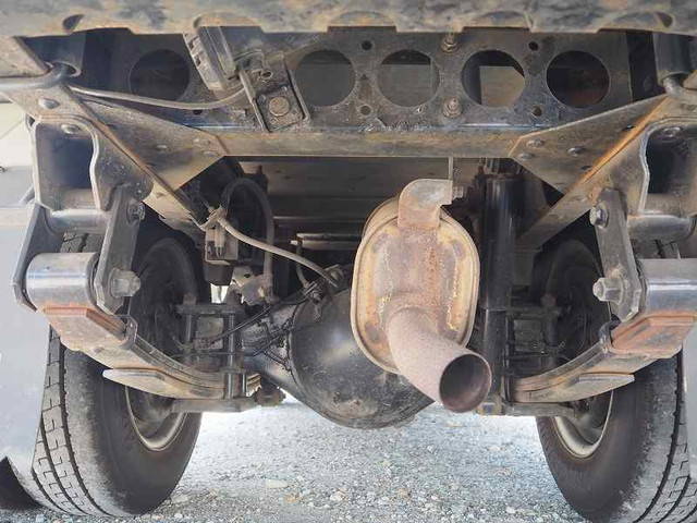 いすゞエルフパネルバン小型（2t・3t）[写真19]