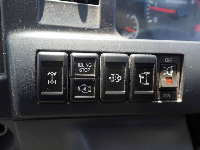 いすゞエルフパネルバン小型（2t・3t）[写真36]