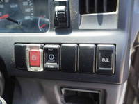 いすゞエルフパネルバン小型（2t・3t）[写真38]