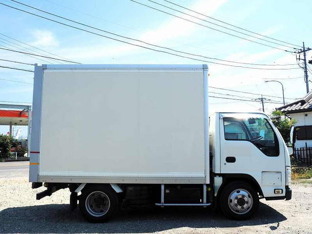 いすゞエルフパネルバン小型（2t・3t）[写真07]
