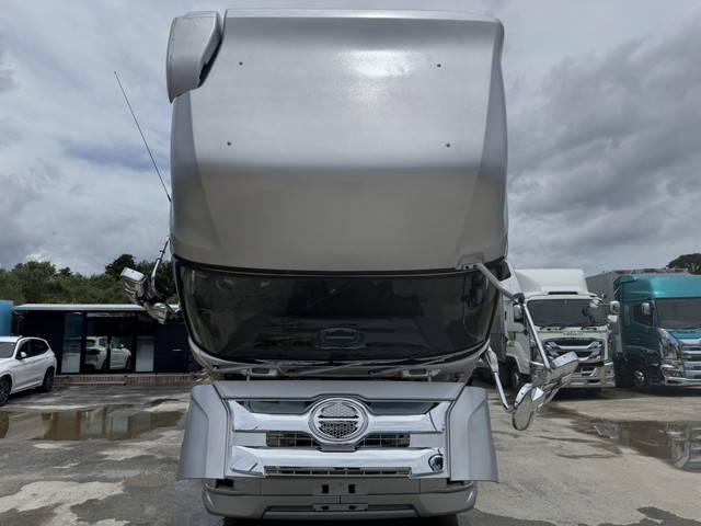 日野プロフィア冷凍車（冷蔵車）大型（10t）[写真12]