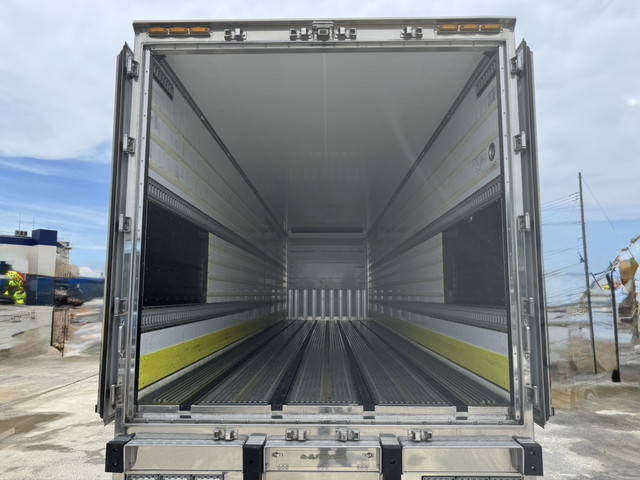 日野プロフィア冷凍車（冷蔵車）大型（10t）[写真20]