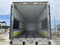 日野プロフィア冷凍車（冷蔵車）大型（10t）[写真21]