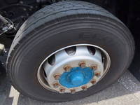 いすゞギガアルミウイング大型（10t）[写真13]