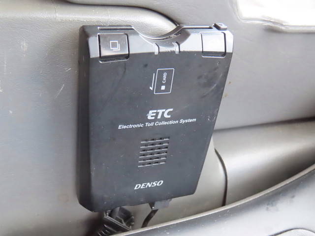 いすゞギガアルミウイング大型（10t）[写真21]