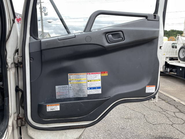 三菱ふそうファイタークレーン5段増トン（6t・8t）[写真30]