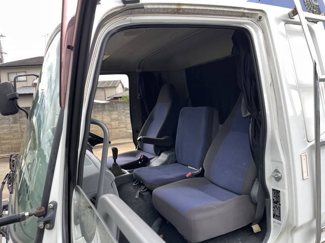 三菱ふそうファイタークレーン5段増トン（6t・8t）[写真32]