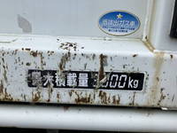 三菱ふそうキャンター平ボディ小型（2t・3t）[写真14]