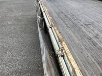 三菱ふそうキャンター平ボディ小型（2t・3t）[写真15]