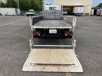 三菱ふそうキャンター平ボディ小型（2t・3t）[写真16]