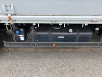 三菱ふそうキャンター平ボディ小型（2t・3t）[写真23]