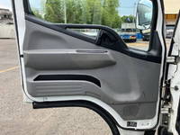 三菱ふそうキャンター平ボディ小型（2t・3t）[写真27]