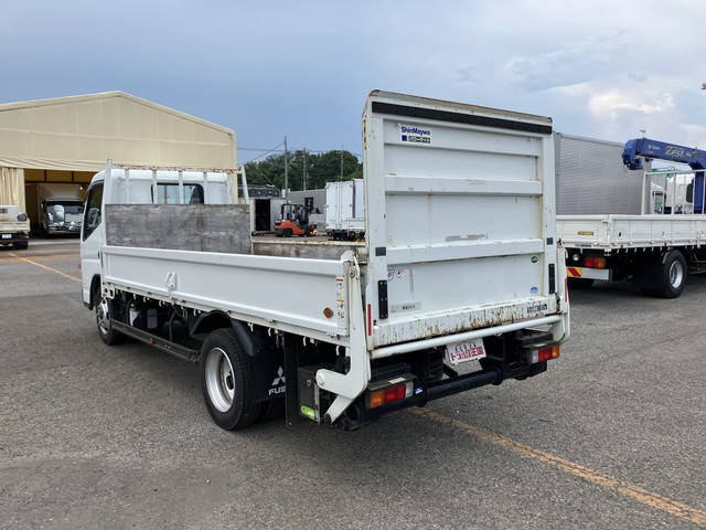 三菱ふそうキャンター平ボディ小型（2t・3t）[写真03]
