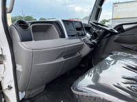 三菱ふそうキャンター平ボディ小型（2t・3t）[写真31]