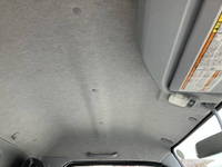 三菱ふそうキャンター平ボディ小型（2t・3t）[写真33]