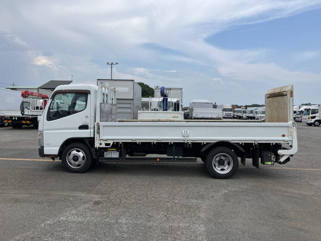 三菱ふそうキャンター平ボディ小型（2t・3t）[写真04]