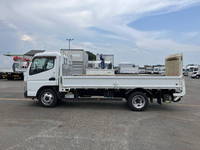 三菱ふそうキャンター平ボディ小型（2t・3t）[写真05]