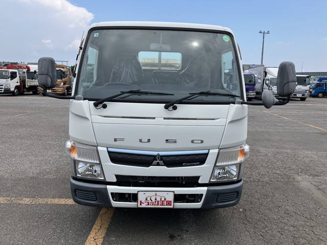 三菱ふそうキャンター平ボディ小型（2t・3t）[写真06]