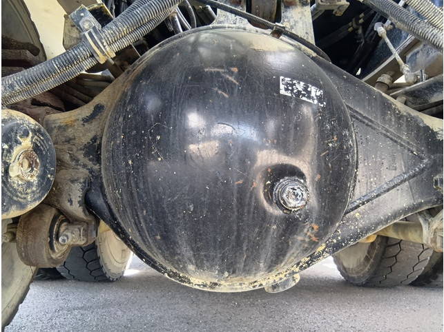 いすゞギガミキサー車（コンクリートミキサー）大型（10t）[写真15]