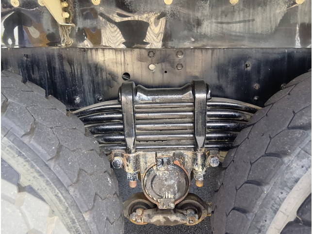 いすゞギガミキサー車（コンクリートミキサー）大型（10t）[写真17]