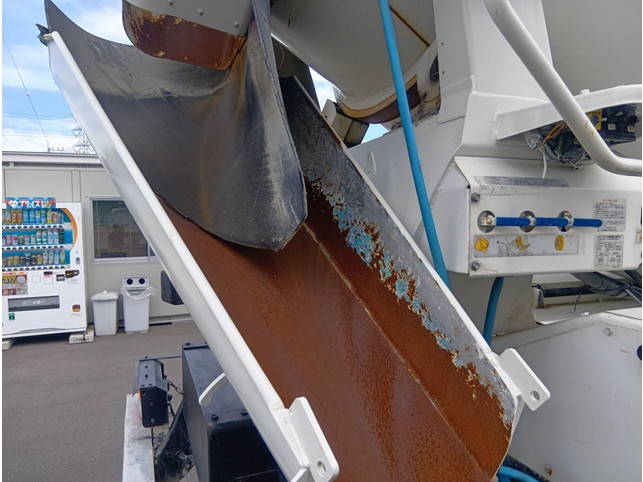 いすゞギガミキサー車（コンクリートミキサー）大型（10t）[写真20]