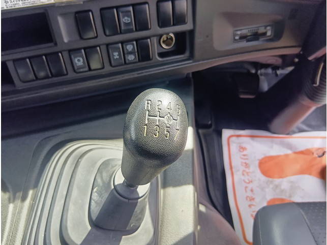 いすゞギガミキサー車（コンクリートミキサー）大型（10t）[写真27]