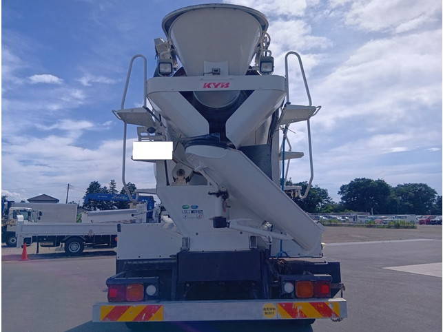 いすゞギガミキサー車（コンクリートミキサー）大型（10t）[写真05]