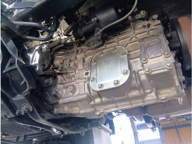 日野レンジャーアルミブロック中型（4t）[写真19]