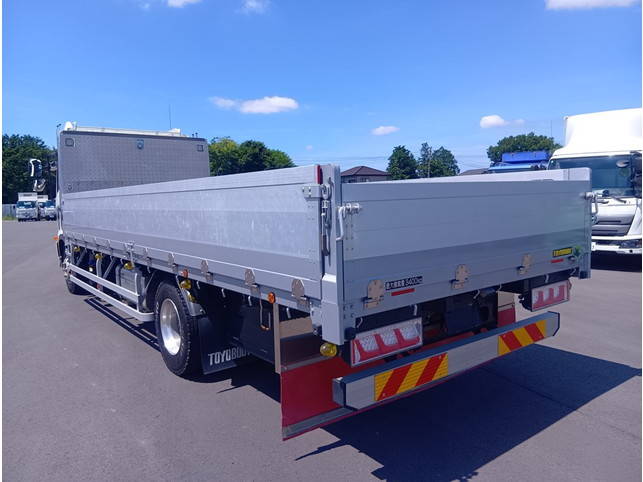 日野レンジャーアルミブロック中型（4t）[写真02]