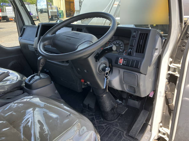 マツダタイタンダブルキャブ（Wキャブ）小型（2t・3t）[写真28]