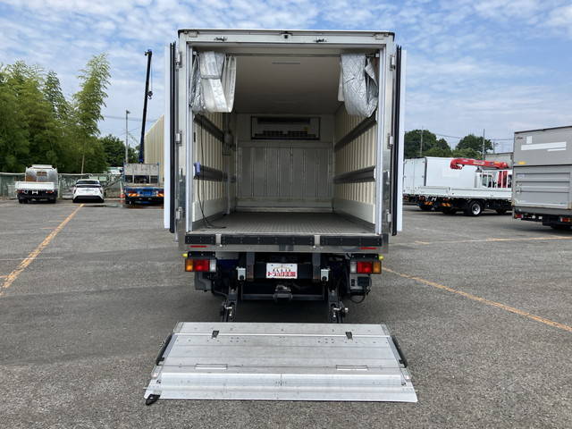 いすゞエルフ冷凍車（冷蔵車）小型（2t・3t）[写真10]