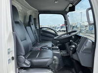 いすゞエルフ冷凍車（冷蔵車）小型（2t・3t）[写真31]