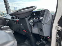 いすゞエルフ冷凍車（冷蔵車）小型（2t・3t）[写真33]