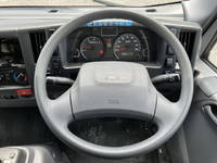 いすゞエルフ冷凍車（冷蔵車）小型（2t・3t）[写真35]