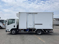 いすゞエルフ冷凍車（冷蔵車）小型（2t・3t）[写真04]