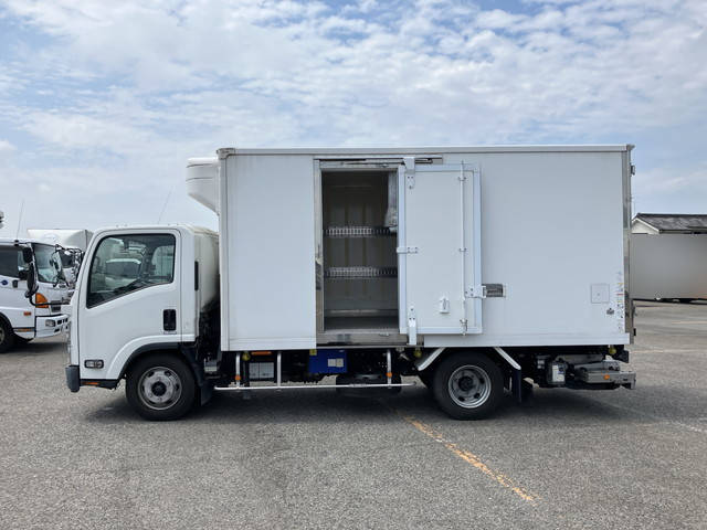 いすゞエルフ冷凍車（冷蔵車）小型（2t・3t）[写真05]