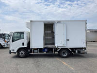 いすゞエルフ冷凍車（冷蔵車）小型（2t・3t）[写真05]