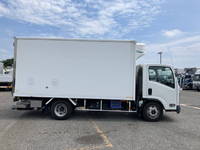 いすゞエルフ冷凍車（冷蔵車）小型（2t・3t）[写真06]