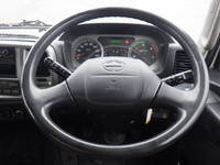 日野レンジャー幌ウイング中型（4t）[写真28]