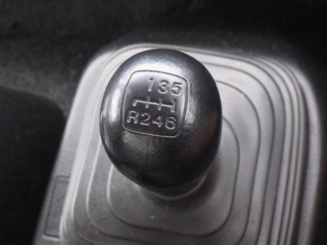 日野レンジャー幌ウイング中型（4t）[写真28]